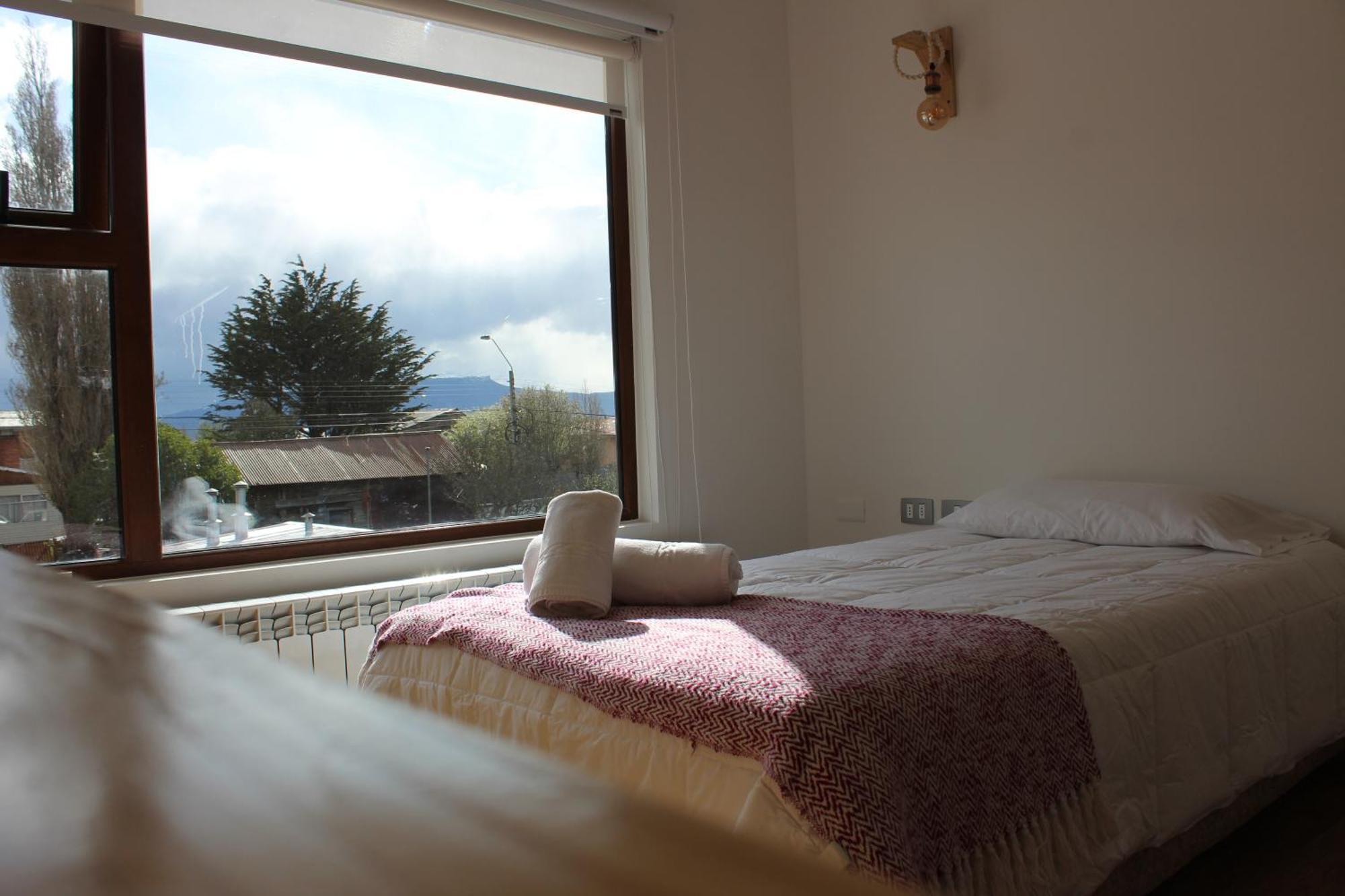 Hostal Alamo Patagonico Пуерто-Наталес Екстер'єр фото